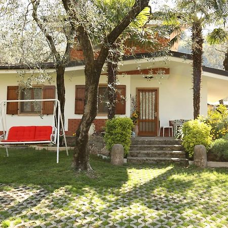 Villa Casa Saglia มัลเชซิเน ภายนอก รูปภาพ