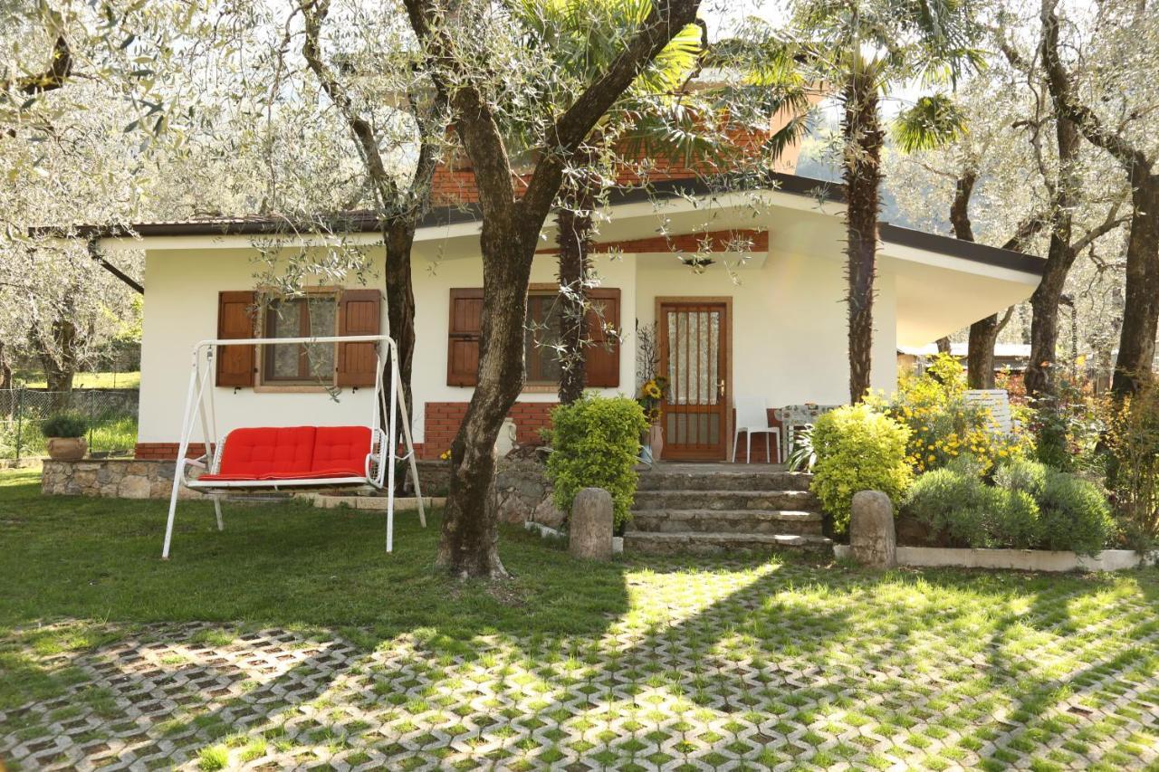 Villa Casa Saglia มัลเชซิเน ภายนอก รูปภาพ